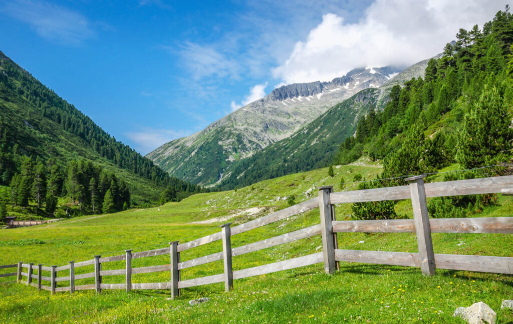 hills-spring-austria