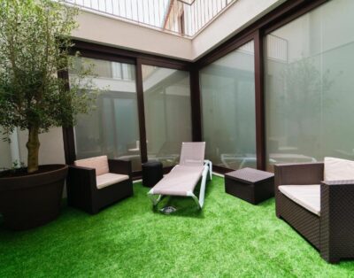 Pine Tree Apartment