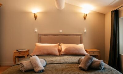 Family Suite in Gargas with vineyard