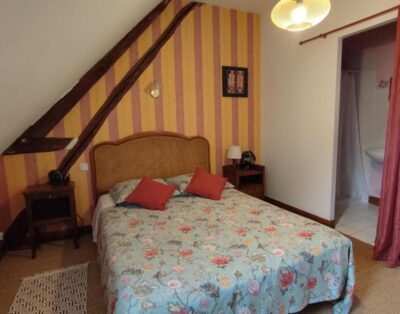 Double Room for 2 people with private bathroom
