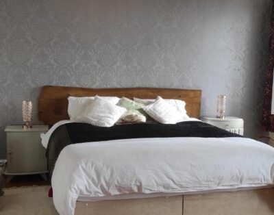 18th century house with a Super King Size Room