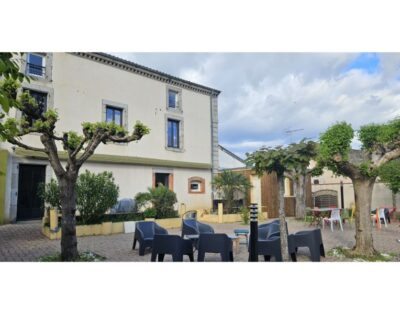 Large quality house for groups in Tarn