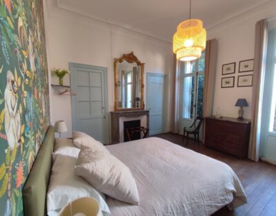 Monkey room (2 people)