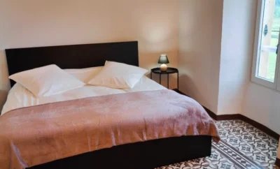 Wolf Knight Suite with private bathroom