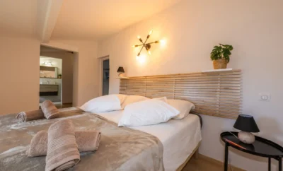The Knight Clair Room with 2 single bed