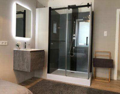 Beautiful new central 3 bedroom flat for 4-6 guests
