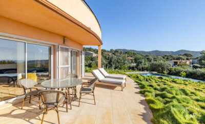 Renovated villa with magnificent view