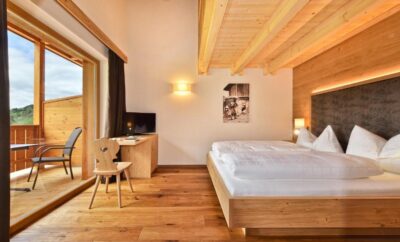 Authentic Alpine Farm Stay with Breathtaking Views