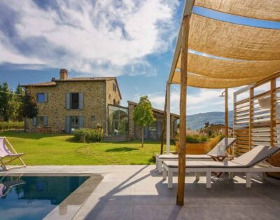 A Secluded Tuscan Sanctuary with Panoramic Countryside Views