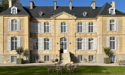 Castle in Livry for 10-12 person