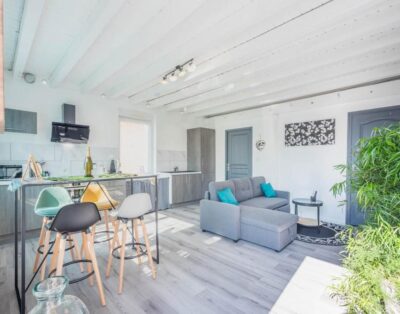 Apartment with Terrasse and parking