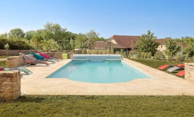 Les Iris – 2 Bedroom House with swimming pool, garden