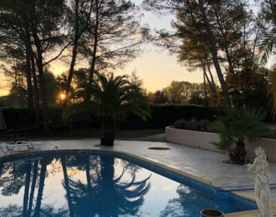 Villa between Cannes and St Tropez with pool