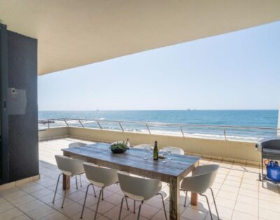 Luxury Beachfront Apartment