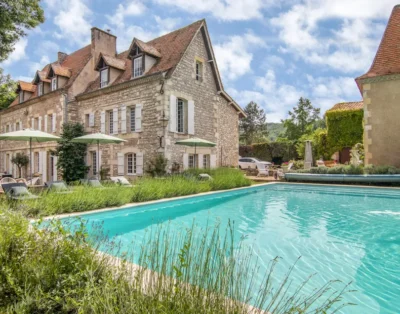 Le Manoir du Bois Mignon(Beautiful Luxury Suites and Cottage)