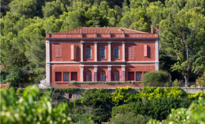 18th century royalty Castle Nestled in vineyards